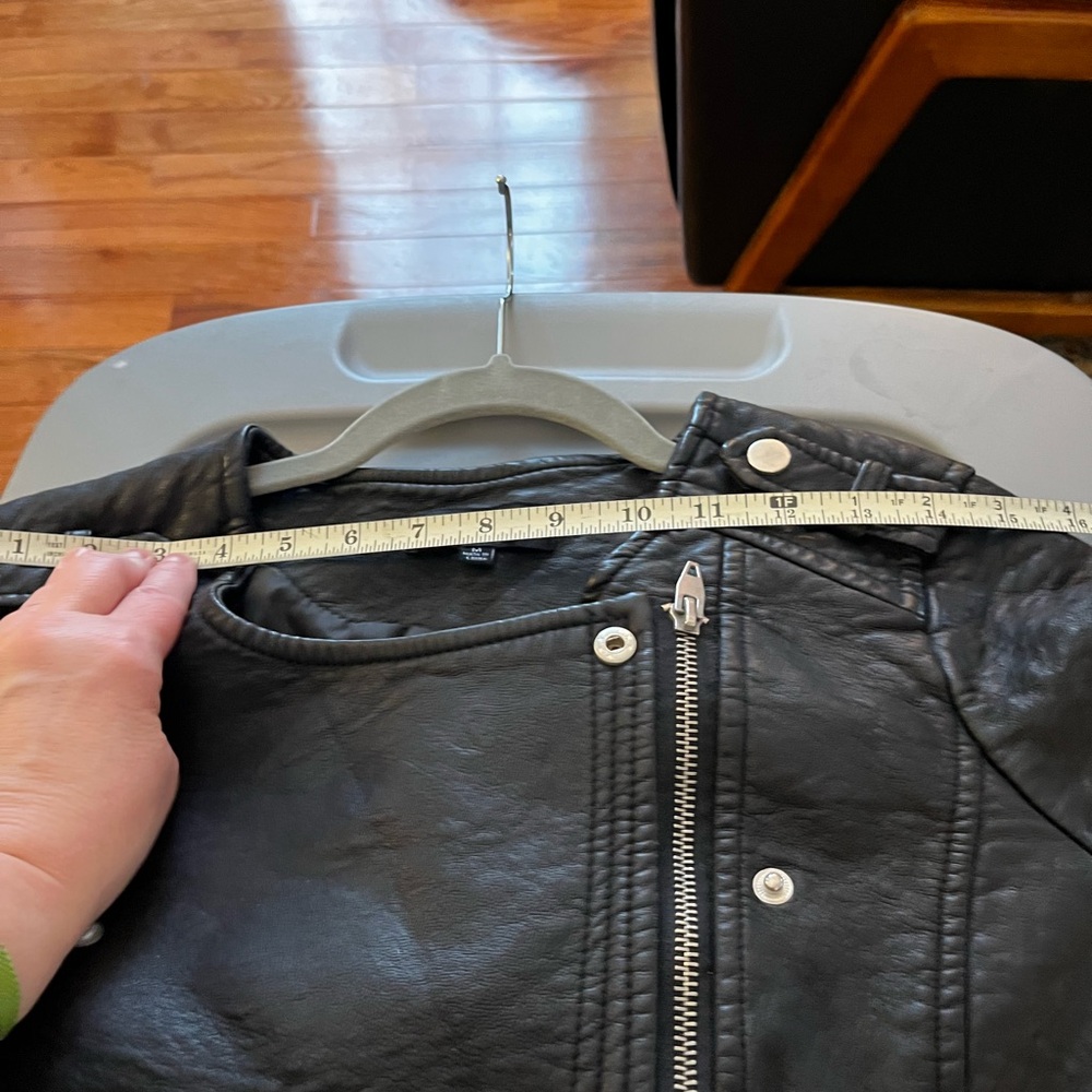 New Look Black Leather Motorcycle Jacket - Picture 9 of 11